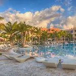Hotel Ancora Cap Cana
