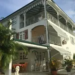La Nicotoria Apartments