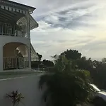La Nicotoria Apartments