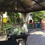 Un Chaleureux Paradis
