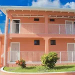 Fortville Inn