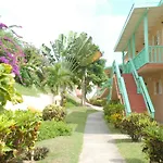 Bird Rock Beach Hotel
