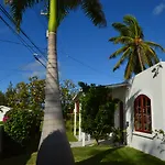 Frangipani Apartment