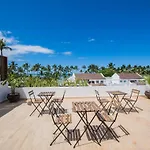 El Barco Playa Bonita Beach Residence