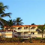 Luquillo Sunrise Beach Inn