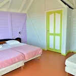 Auberge De La Montagne Pelee Hotel