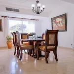 Condo Arenas