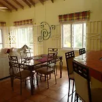 Pointe Dubique Bed And Breakfast