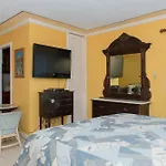 Sea Shell Beach Studio