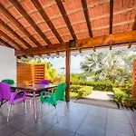 Makare Lagoon Club