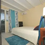 Loue F3 Vue Sur Mer Dans Propriete Privee