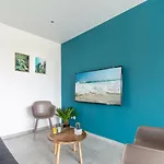 Sealake Villas
