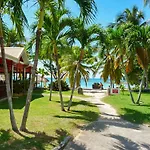 Sunny Apartment In Guadeloupe W/ Air-Con, Stunning Garden Views, Garde