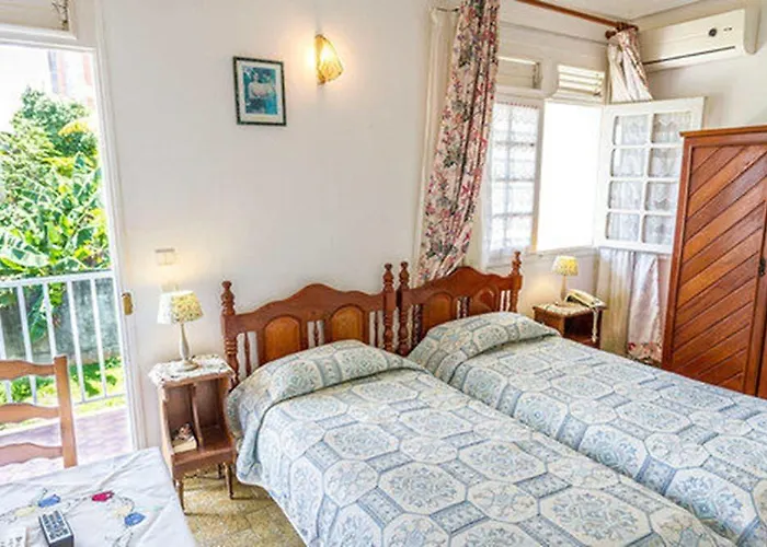 Les Chambres D\'Hotes De La Villa Cayol