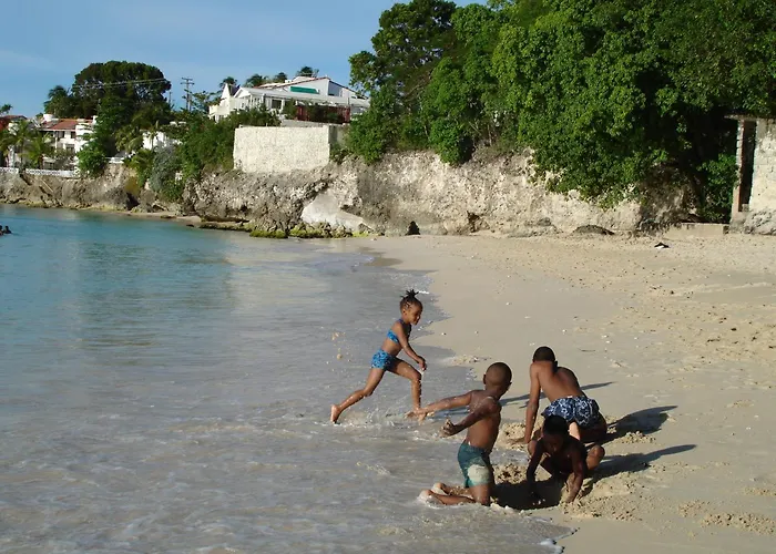 Best E Villas Prospect St James