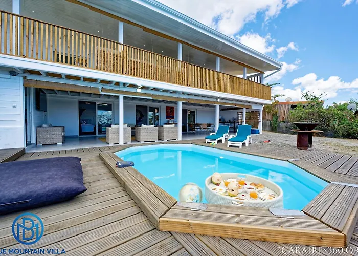 Blue Mountain Villa
