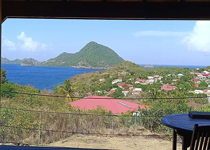 Ti Kaz Anoli Cottage En Bois Avec Vue Sur La Baie