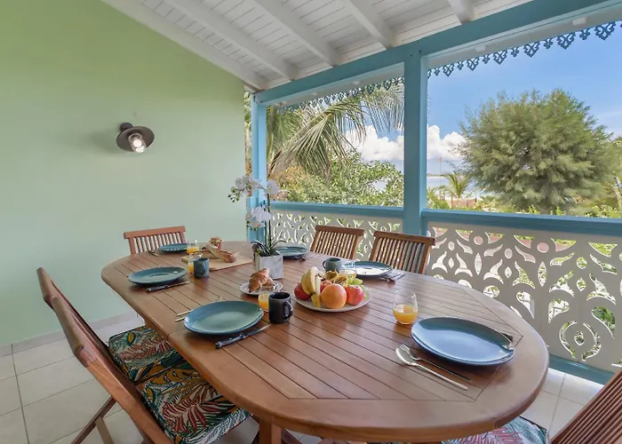 Sandy Beach Apartment, 2 Bdr Right On The Beach!