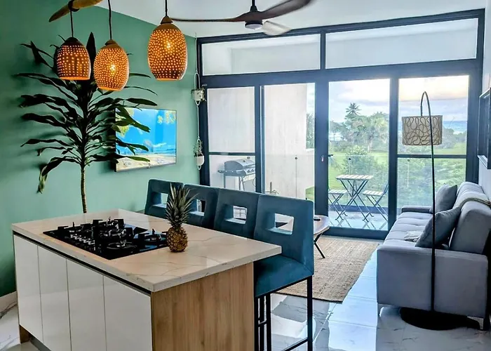 Luxurious Surf Beach Penthouse