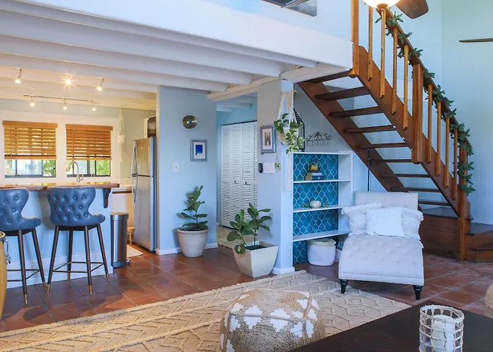 Cruz Bay Tropical Condo