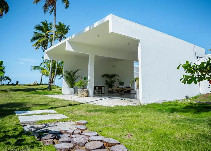 The Palm Bay Club Lodge
