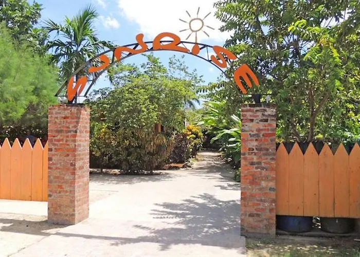 Sunrise Club Hotel