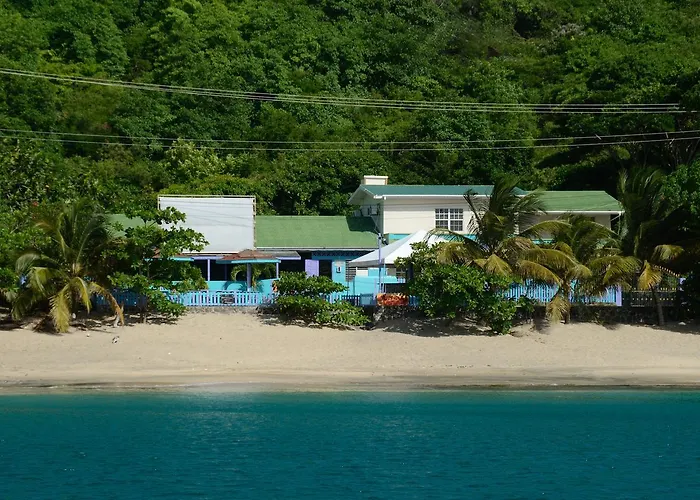 Keegan\'S Beachside Hotel,Apartments & Cottage