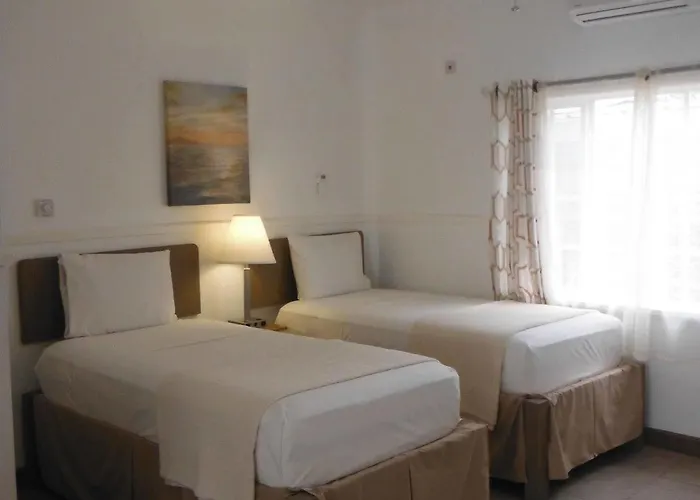 Mermaid Beach Hotel
