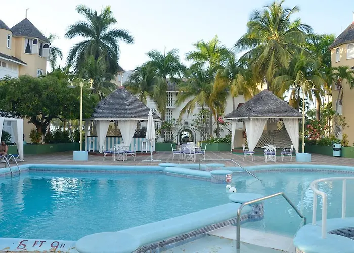 Ocho Rios Beach Apt At Sandcastles