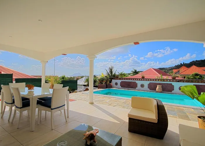 Modern Villa Closed To The Beach