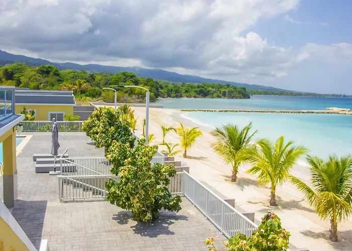 The Marina Villa De Sonja