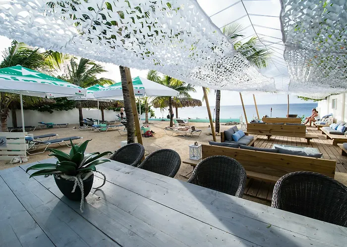 Apartment 1 And 5 In Windsock Beach Resort