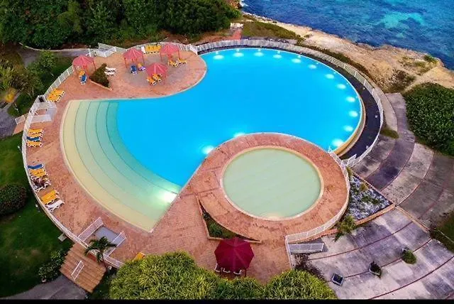 Petit Paradis