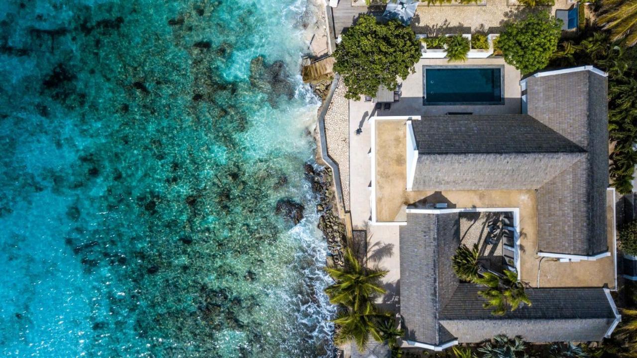 Villa Oceanfront 72 & Sunny