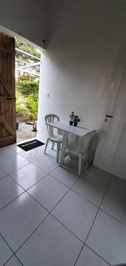 Holiday home Les De Roseau