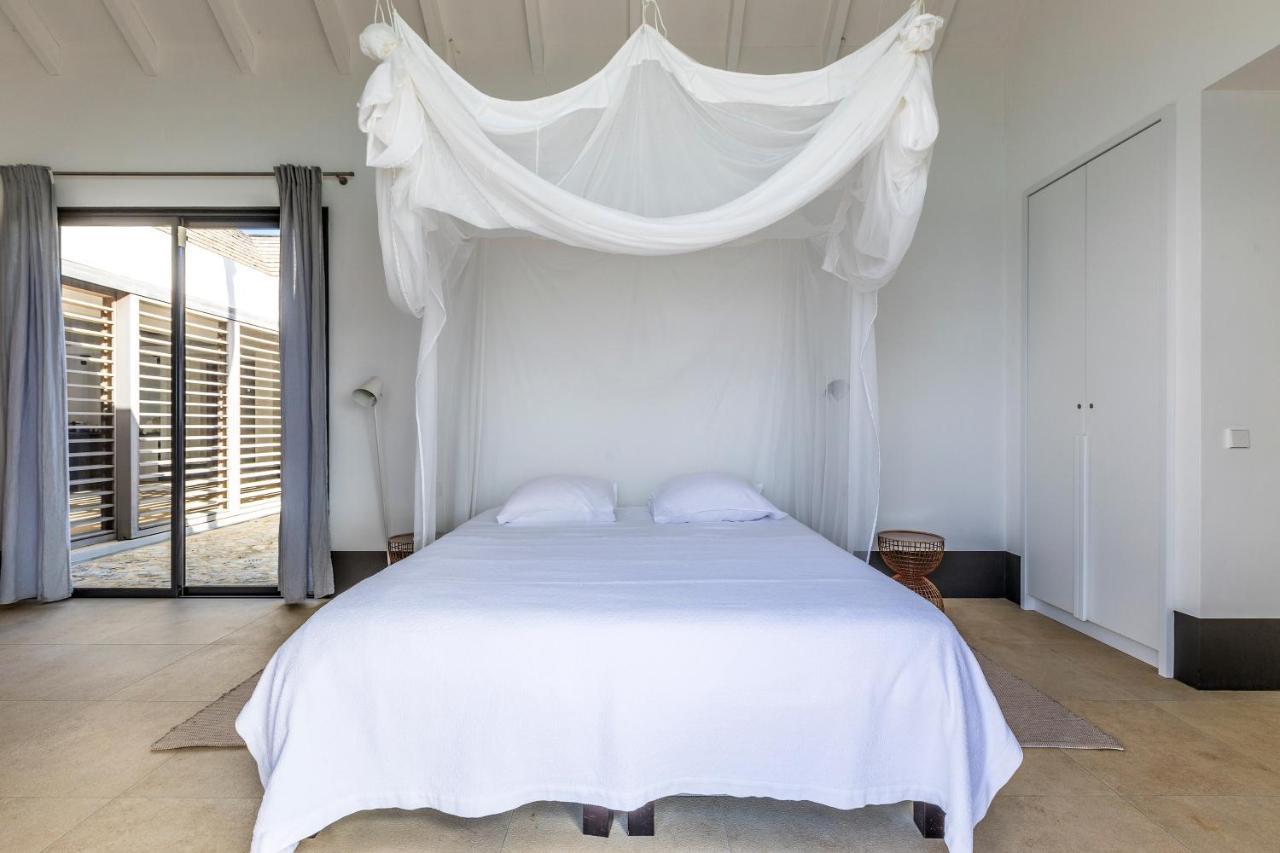 Villa Oceanfront 72 & Sunny