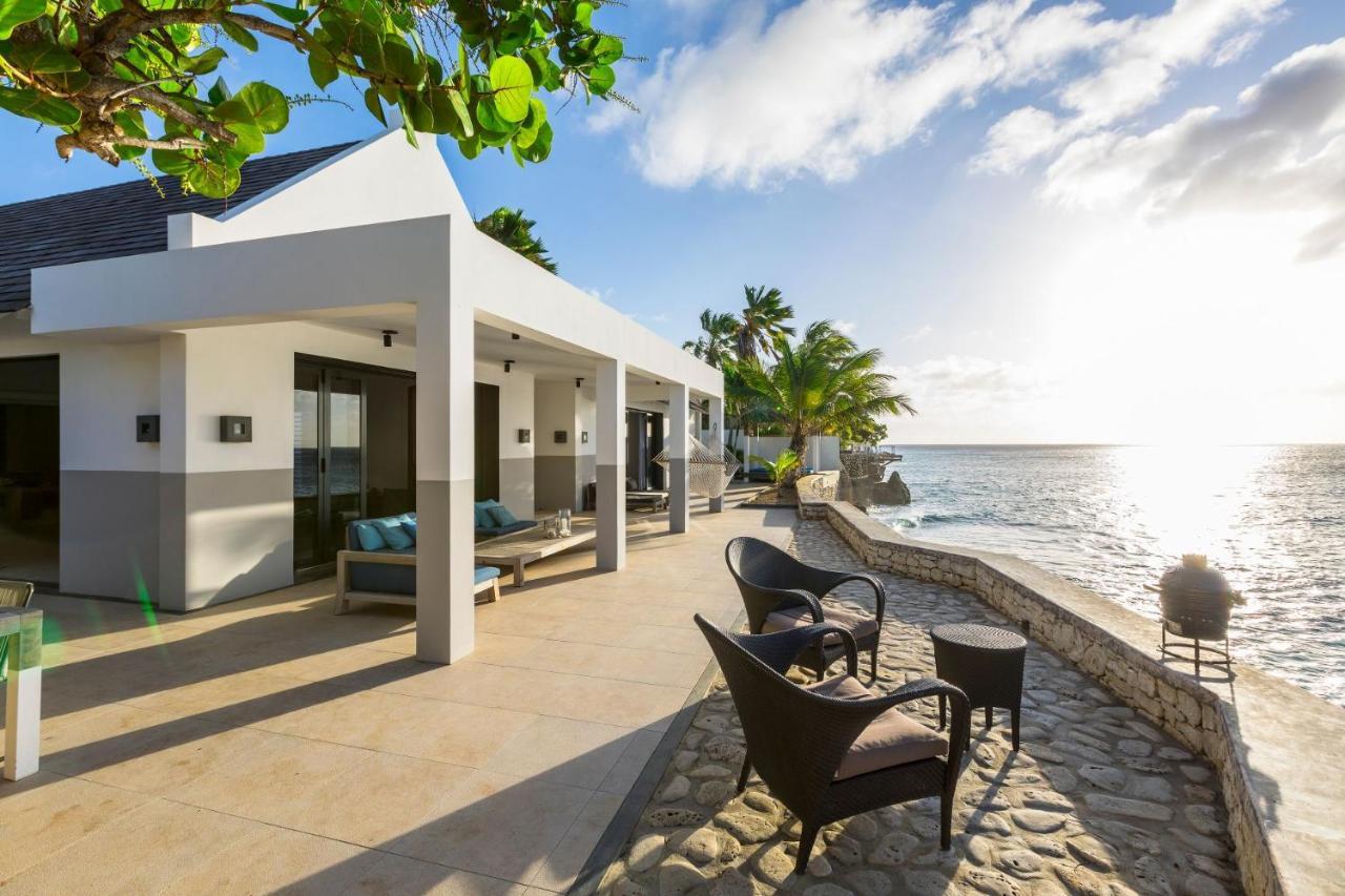 Villa Oceanfront 72 & Sunny