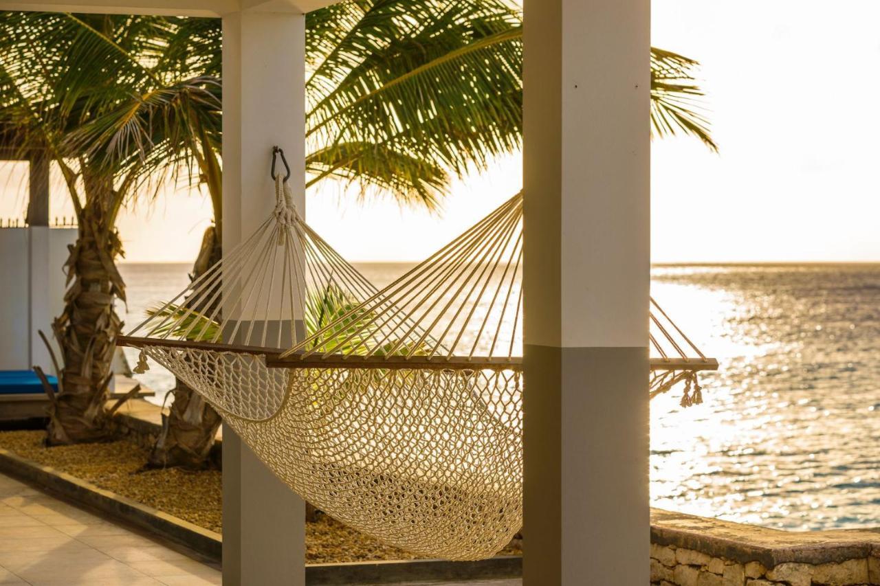 Villa Oceanfront 72 & Sunny *