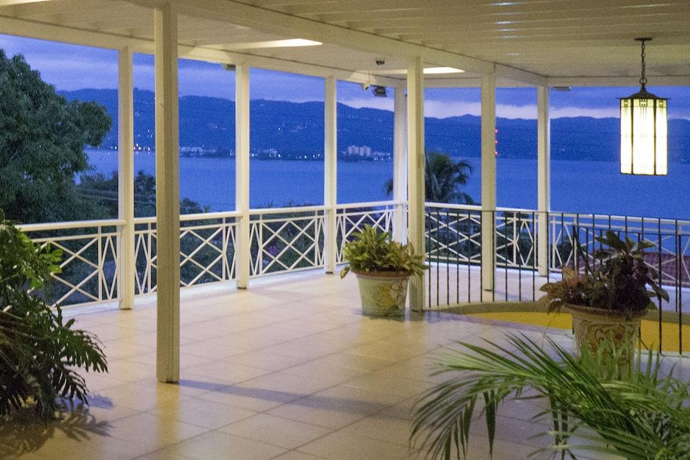 Polkerris 3*