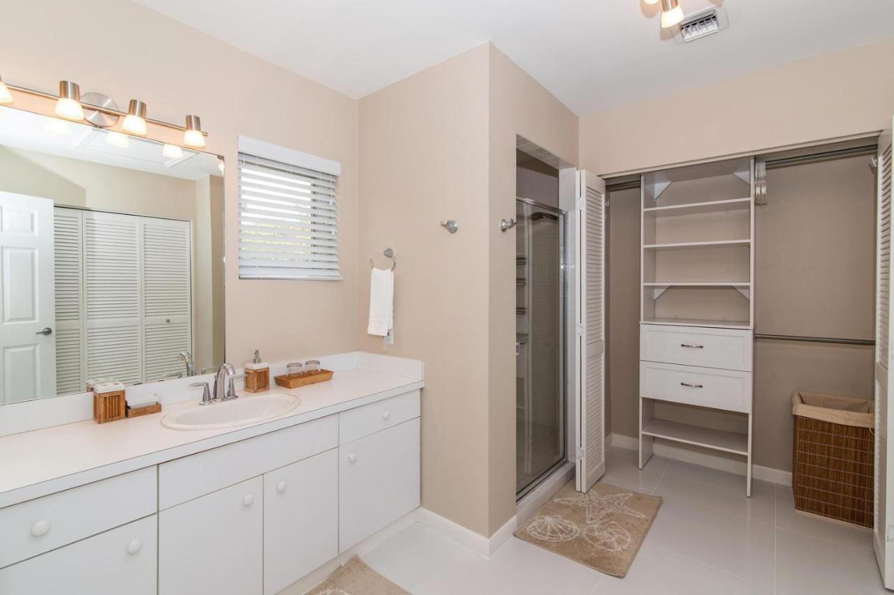 Apartment Pools Of The Kai 3 - Waterfront With Private Pool Atrium, Walk To Restaurants *
