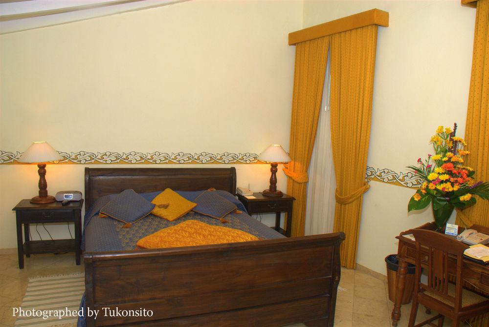 Kura Hulanda Village & Hotel