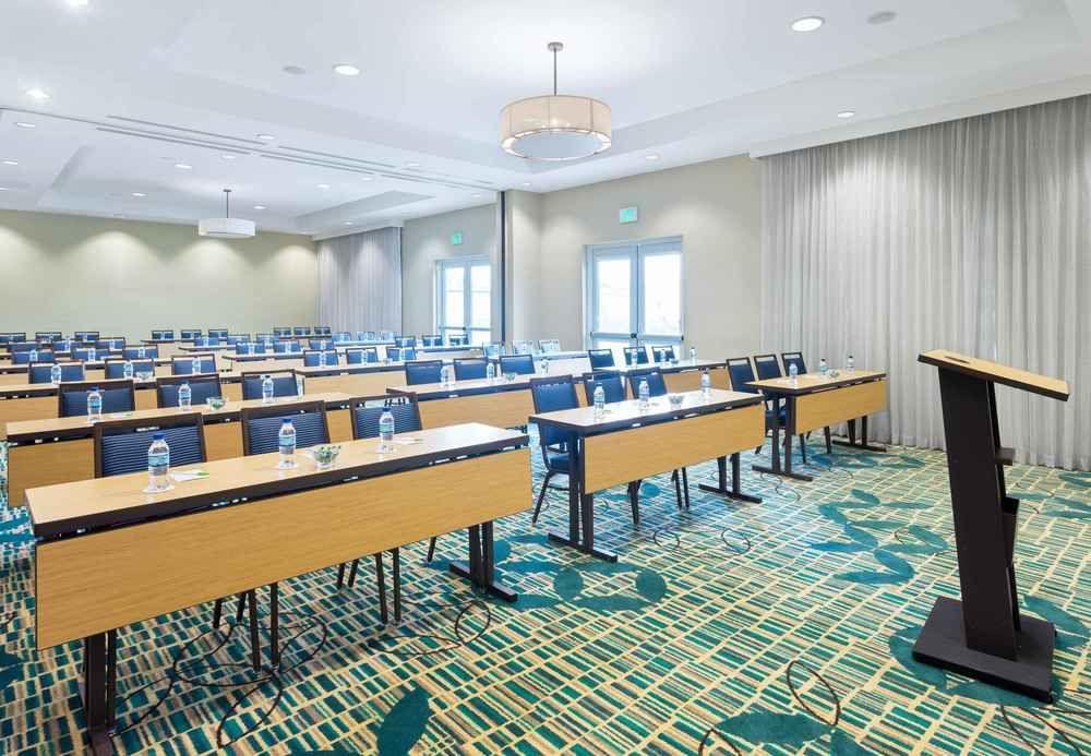 Hotel Courtyard By Marriott Kingston, Jamaica Kingston