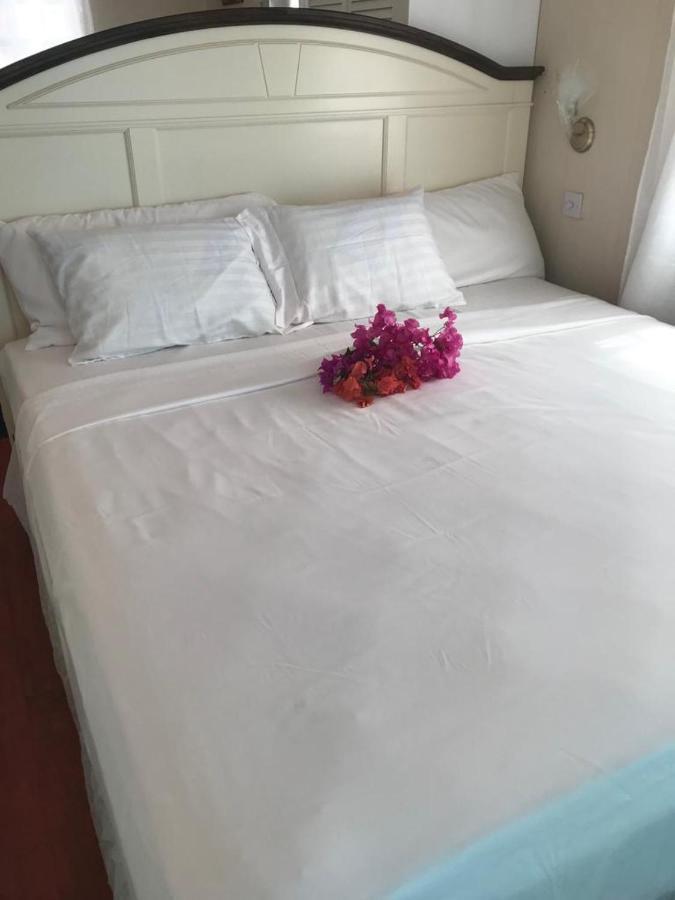 Keegan's Beachside Hotel,apartments And Hotel