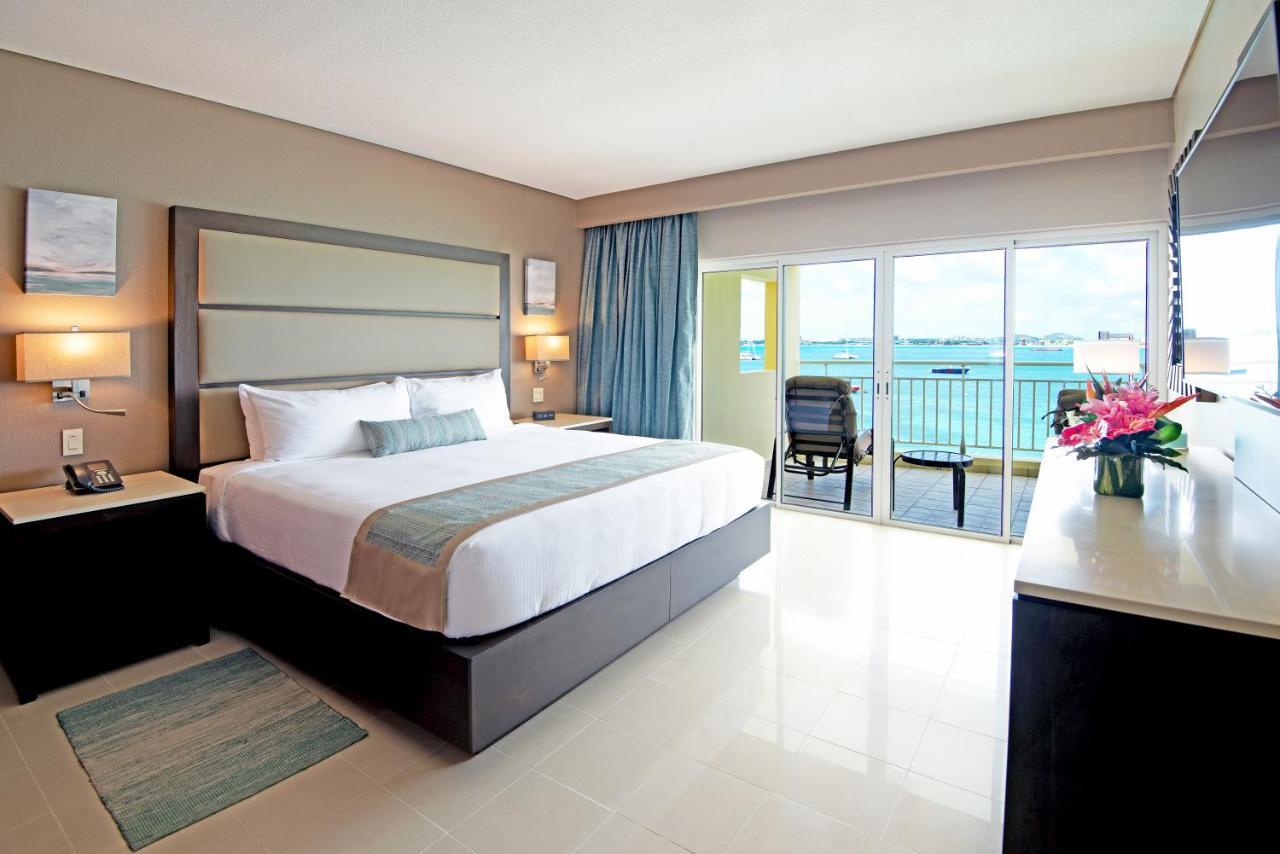 The At 5* Simpson Bay