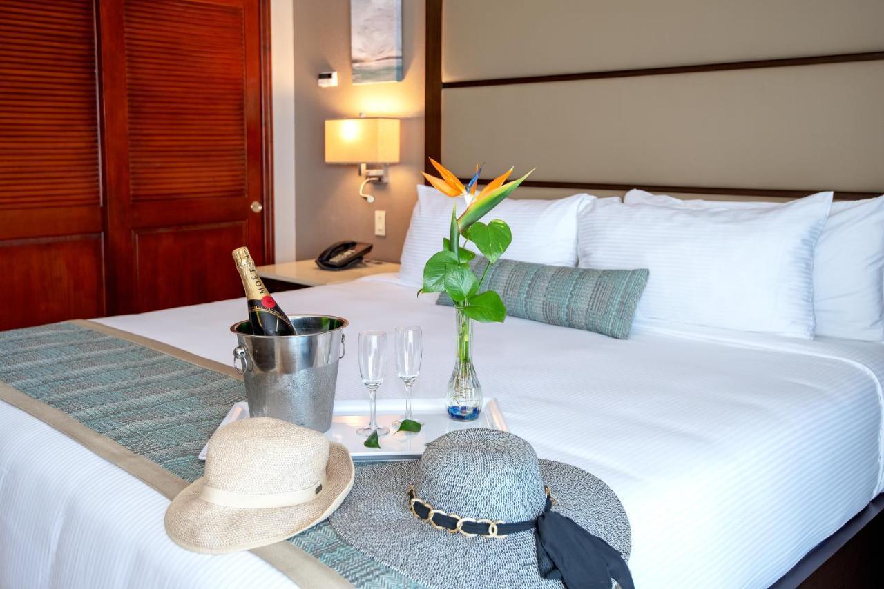 The At Resort 5*