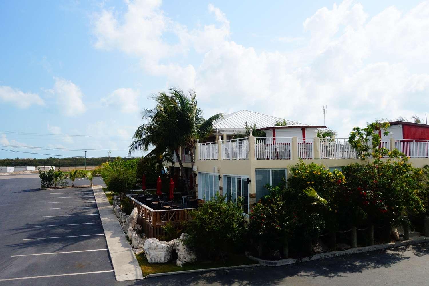 The Lodgings Hotel Surestay Collection By Best Western Five Cays Settlement