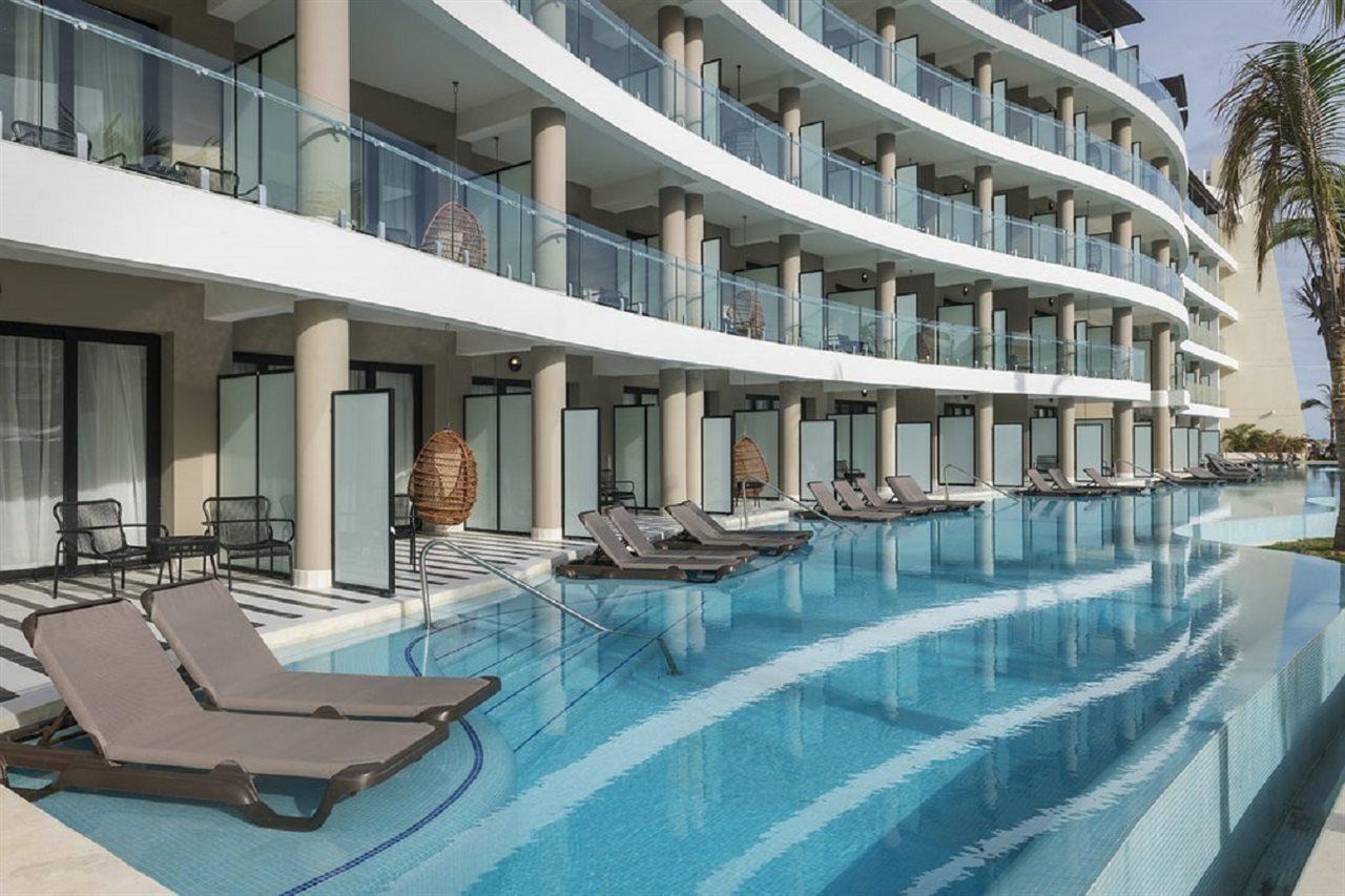 Ocean Eden Bay (adults Only) Resort Spring Rises