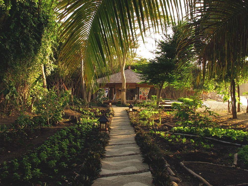 Resort Laluna Boutique & The Lime