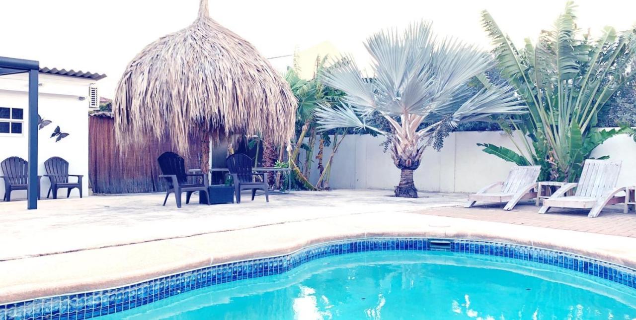 Curacao Resort *