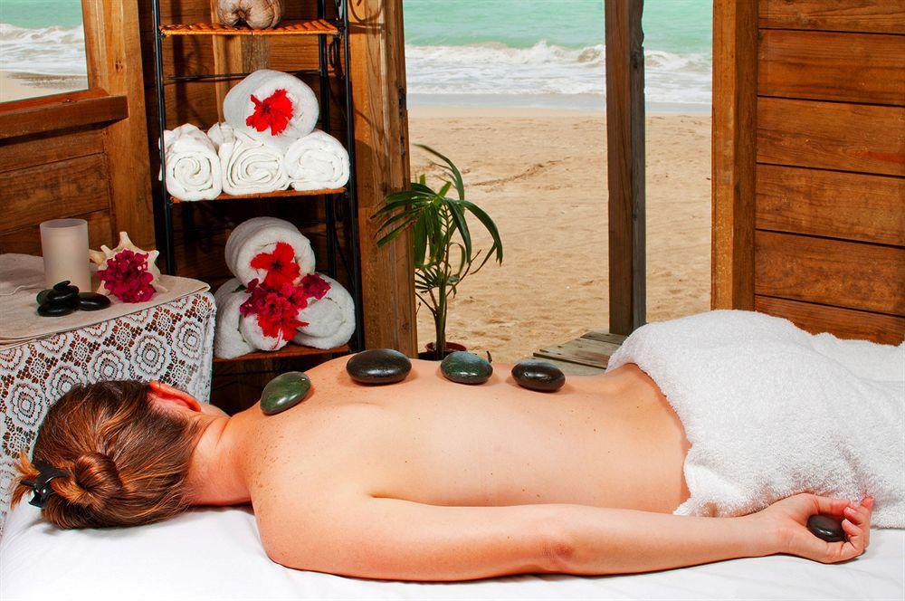 Hotel Coconut Club 3*